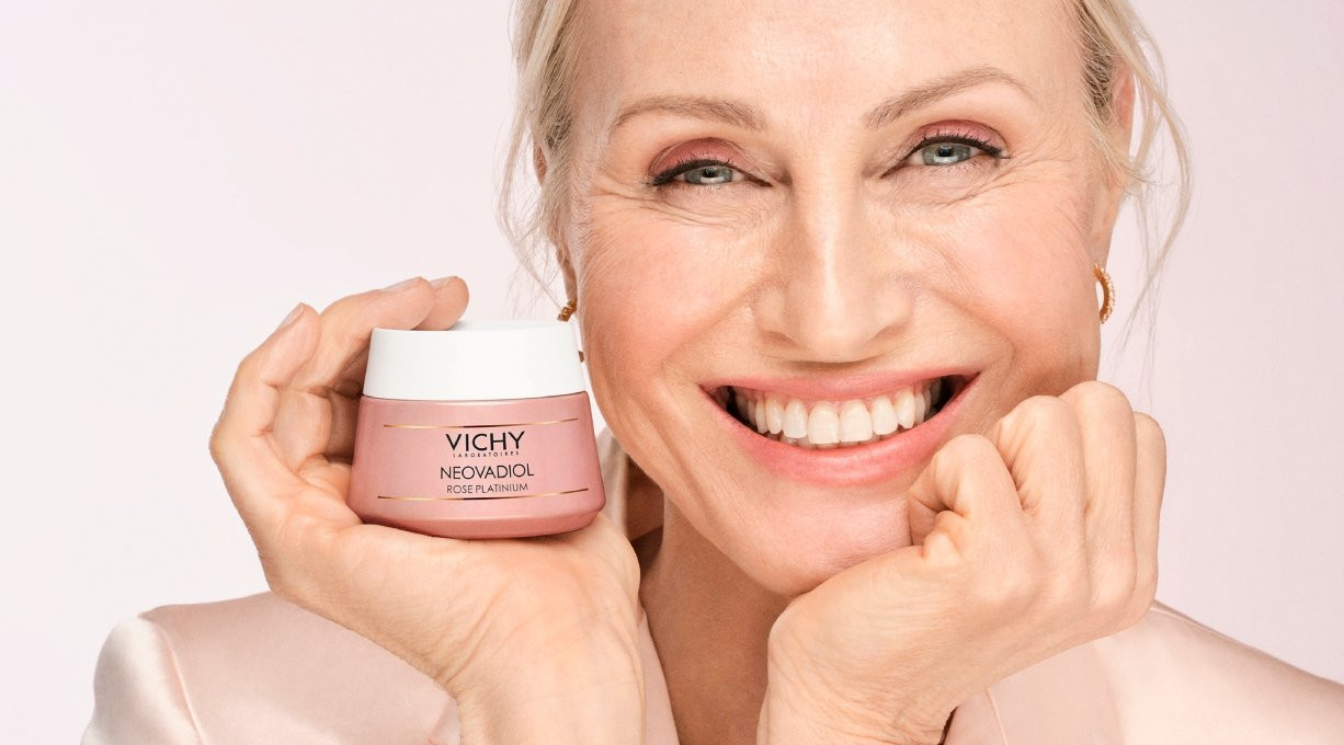 Vichy Neovadiol Rose Platinium Озаряващ и подсилващ дневен крем за зряла кожа с Роза и Платина