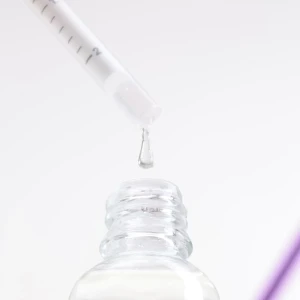 A-Derma Epitheliale Ultra Repair Serum Vit C+  Серум  срещу пигментни следи, за равномерен тен, 30ml