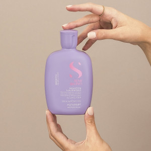 Alfaparf  Smooth Semi Di Lino Smooth Smoothing Low Shampoo Изглаждащ шампоан за непокорна коса , 250ml