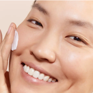 Avene Tolerance Hydra-10  Хидратиращ флуид  за нормална към смесена кожа, 40ml