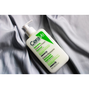 CeRaVe Hydrating Cream Овлажняваща почистваща крем-пяна за лице, 236ml