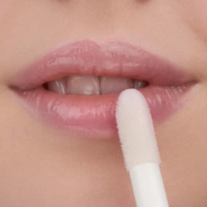 Essence  Hidra kiss  Lip Oil  01 - Kiss From A Rose   Подхранващо масло за устни с бляскък