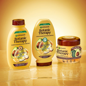 Garnier Botanic Therapy Avocado Oil & Shea Butter  Подхранващ шампоан за много суха и къдрава коса, 400ml