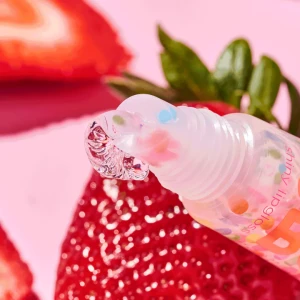 Juicy Bomb Party Shiny Lipgloss 05 Strawberry Sprinkles Блестящ гланц за устни " Ягодови пръчици " , 10ml