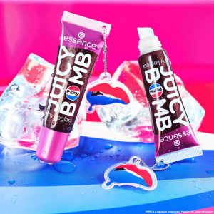 Juicy Bomb Pepsi Shiny Lipgloss 01  Гланц за устни с аромат на  кола и силен блясък , 10ml