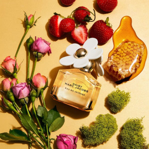 Marc Jacobs Daisy Eau So Intense   ( EDP)    Дамска парфюмна вода - 50 ml