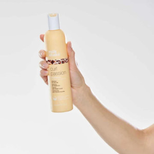 Milk_Shake Curl Passion Shampoo Безсулфатен шампоан с млечни протеини  за еластични и подскащачи къдрици, 300ml