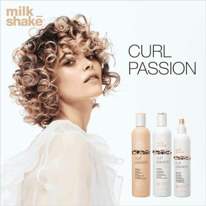 Milk_Shake Curl Passion Shampoo Безсулфатен шампоан с млечни протеини  за еластични и подскащачи къдрици, 300ml