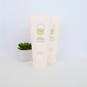 Missha Creamy Latte Green Tea Cleansing Foam  Почистваща пяна за лице със зелен чай, 172ml