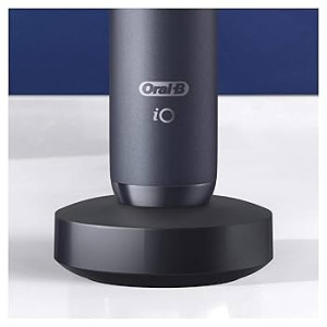Oral-B iO2 electric toothbrush Black/Green Duo Електрическа четка за зъби - черно / т.зелено