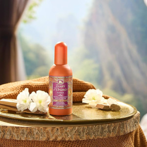 Tesori d'Oriente Karma Eau de Toilette Тоалетната вода с флорални акценти, топла дървесина и цитрусови нотки, 100ml