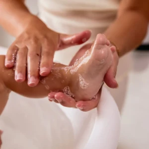 TopiCrem BABY Cleansing Gel Lavant Doux Бебешкият почистващ гел  за лице, коса и тяло, 500ml