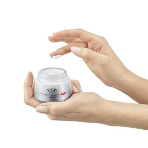 Vichy Liftactiv Supreme Intensive Anti-Wrinkle Day Cream SPF30 Крем-грижа за лице против бръчки, 50ml